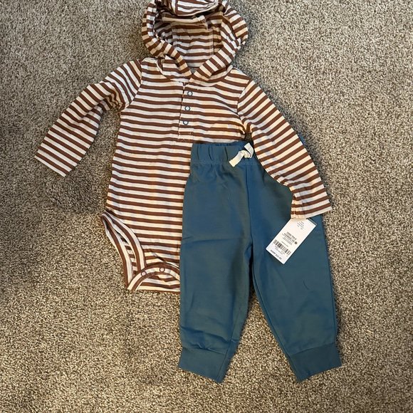 BABY BOY CARTERS HOODED BODYSUIT & JOGGER PANTS SET SIZE 9M  #K28 - Picture 2 of 2
